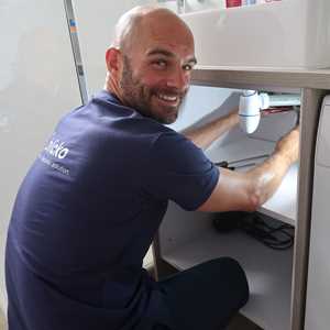 Grégory, un réparateur de sanitaire à Mauriac